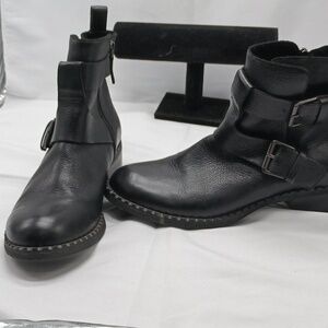Gentle Souls by Kenneth Cole Leather Ankle Moto Boots Booties Size 8.5